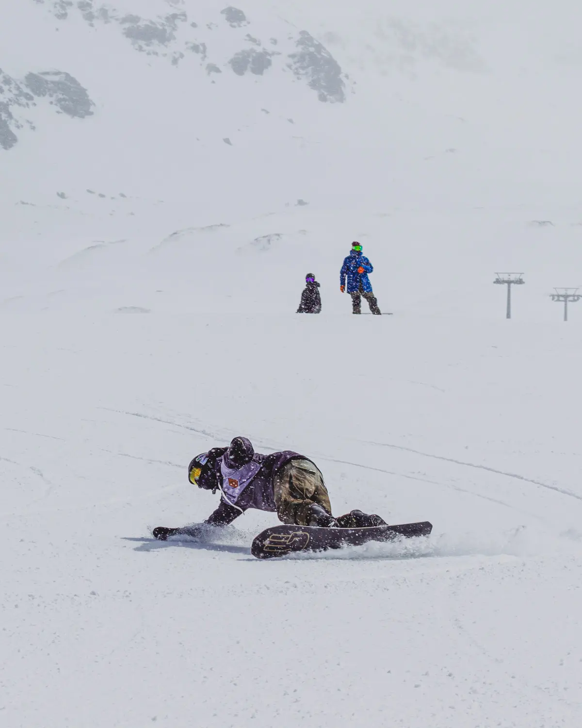 Carving snowboard camp Cervinia